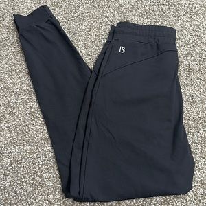 Buffbunny Joggers NWOT Black Small